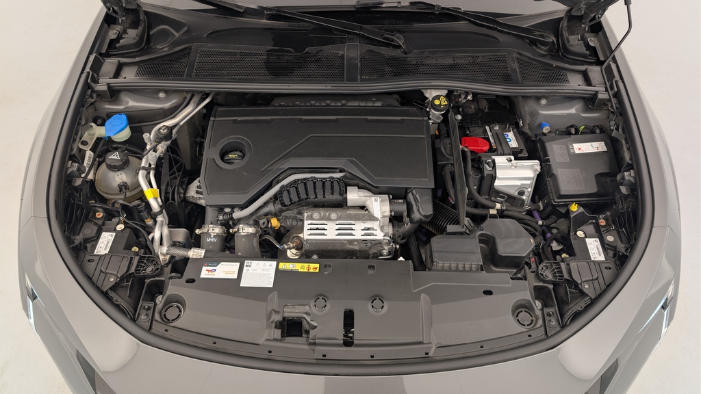 Peugeot 408 Hybrid 145 e-DCS6 GT