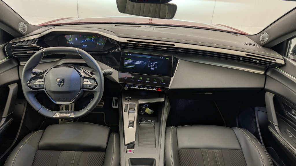 Peugeot 408 Hybrid 145 e-DCS6 GT