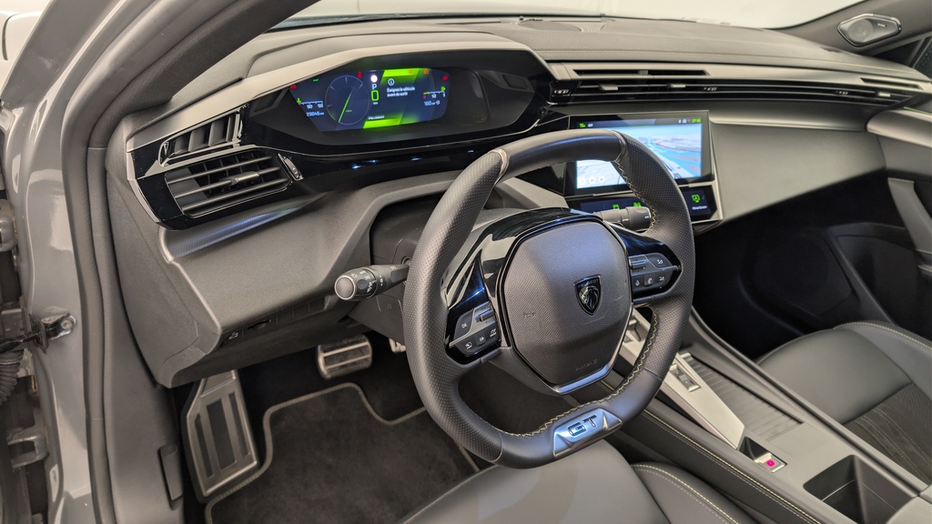 Peugeot 408 Hybrid 145 e-DCS6 GT