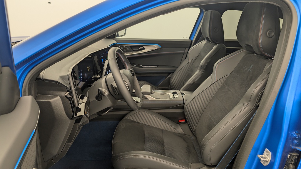 Renault Rafale hyper hybrid E-Tech 300ch 4×4 atelier Alpine