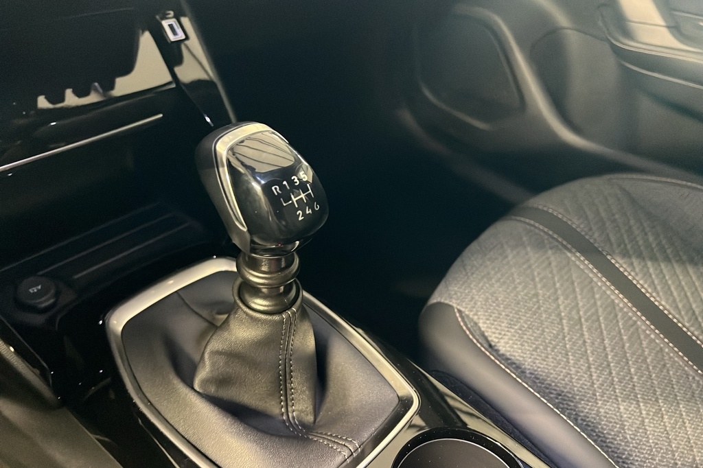 Peugeot 2008 100 S&S BVM6 Allure