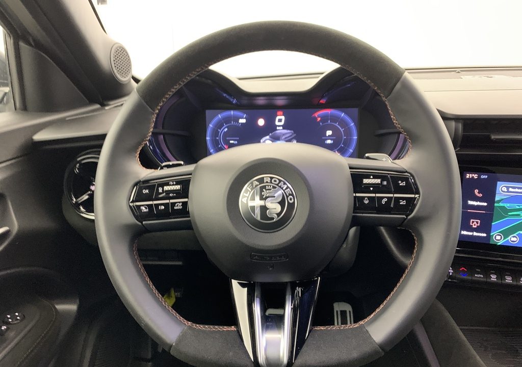 Alfa romeo Junior 1.2 Ibrida 145 ch eDCT6 Intensa