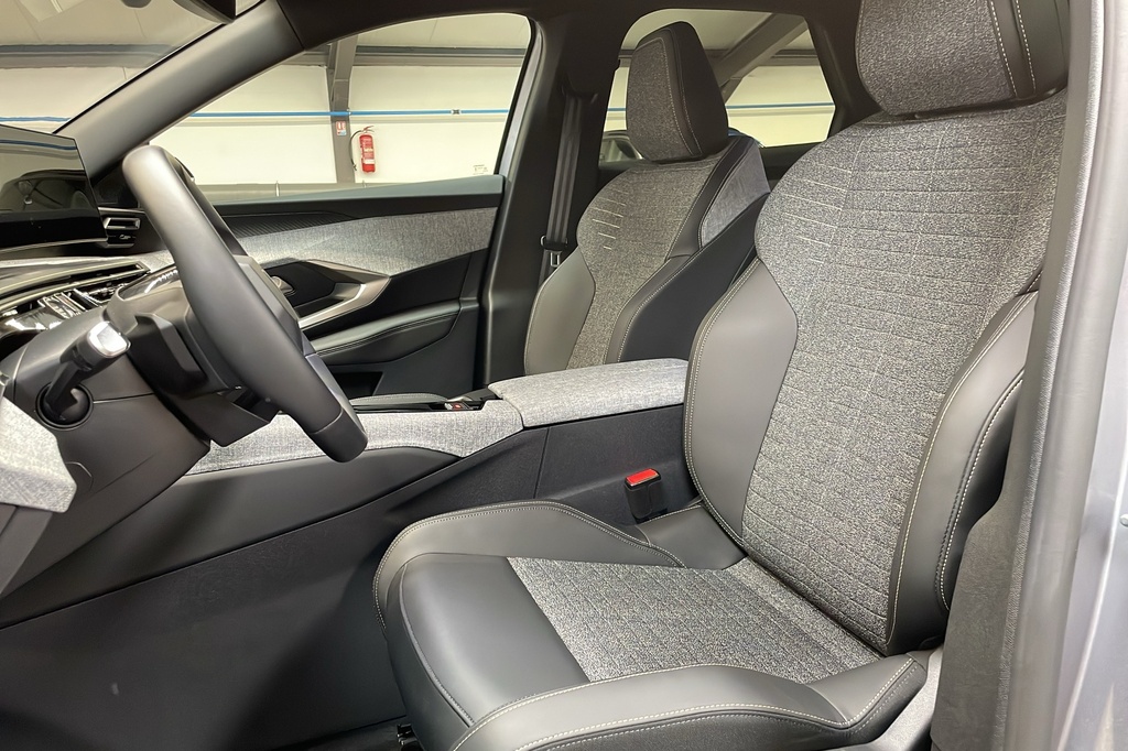Peugeot 3008 Hybrid 145 e-DCS6 Allure