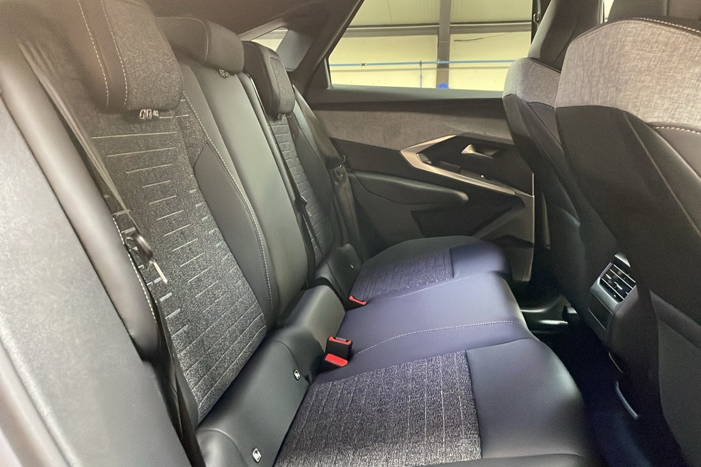 Peugeot 3008 Hybrid 145 e-DCS6 Allure