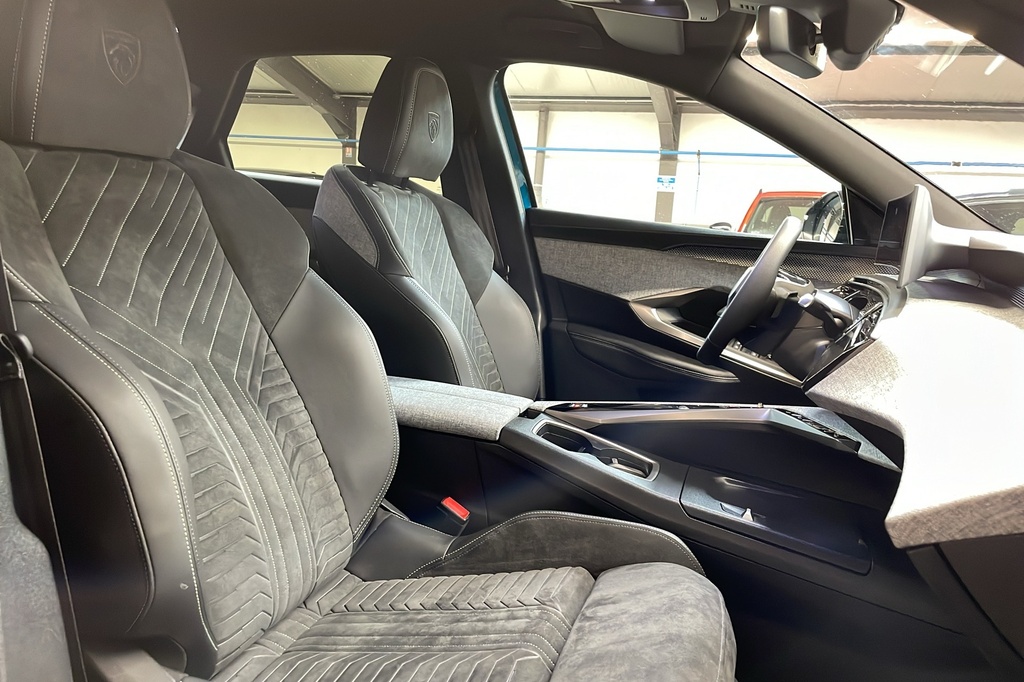 Peugeot 3008 Hybrid 145 e-DCS6 GT