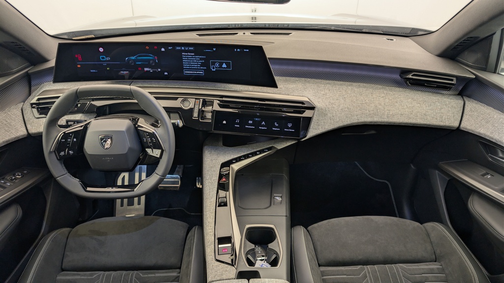 Peugeot 3008 Hybrid 145 e-DCS6 GT