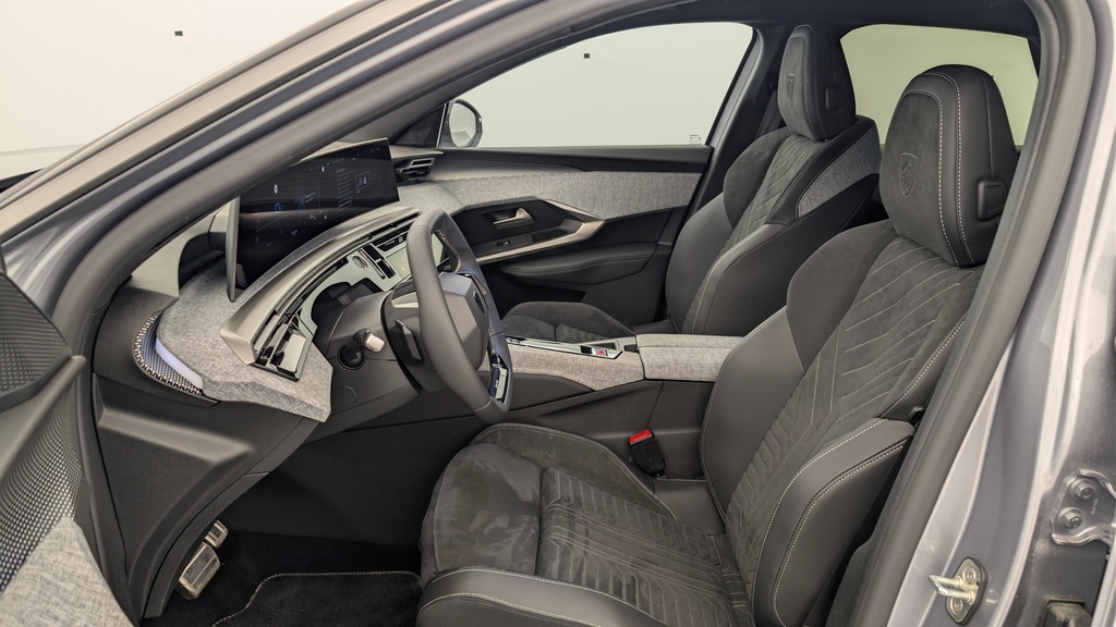 Peugeot 3008 Hybrid 145 e-DCS6 GT