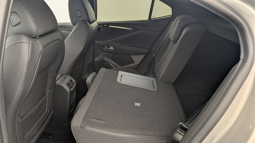 Ds DS4 PureTech 130 EAT8 Etoile – Alcantara