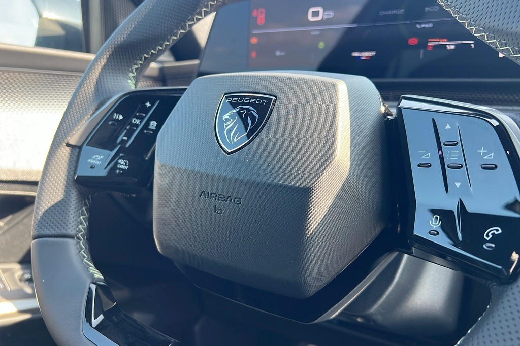 Peugeot 5008 Hybrid 145 e-DCS6 GT
