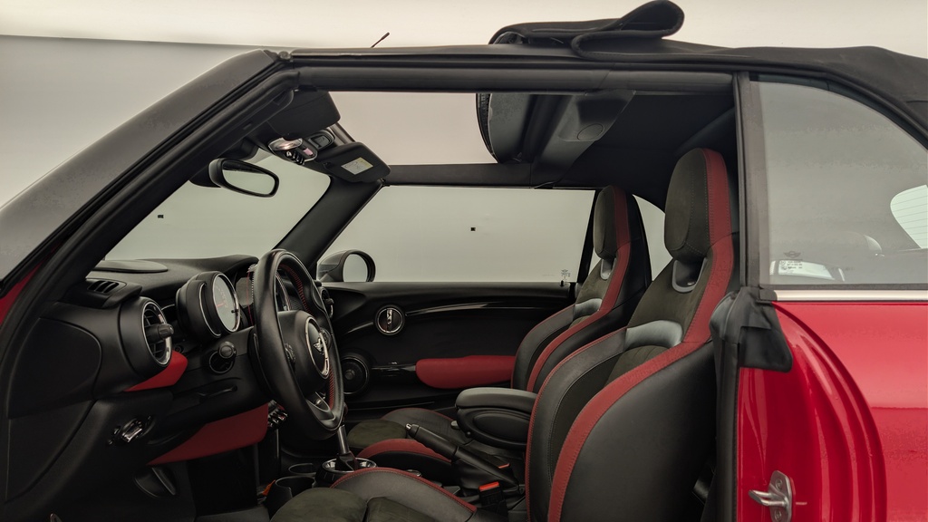 Mini CABRIOLET F57 231 CH JOHN COOPER WORKS BVA6 FINITION JCW EXCLUSIVE DESIGN