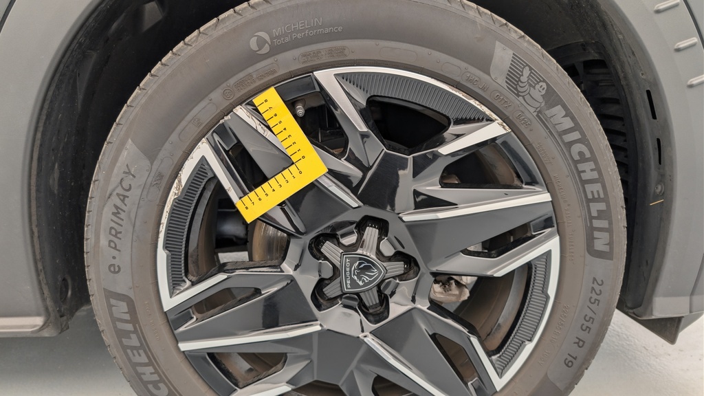 Peugeot 3008 Hybrid 145 e-DCS6 Allure