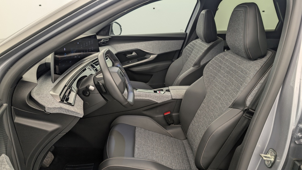 Peugeot 3008 Hybrid 145 e-DCS6 Allure