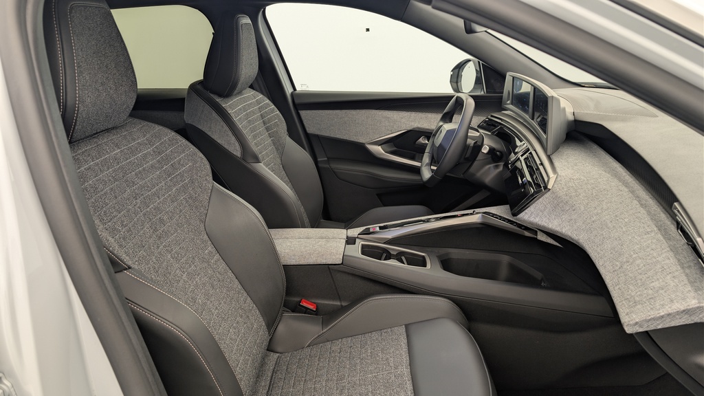 Peugeot 3008 Hybrid 145 e-DCS6 Allure