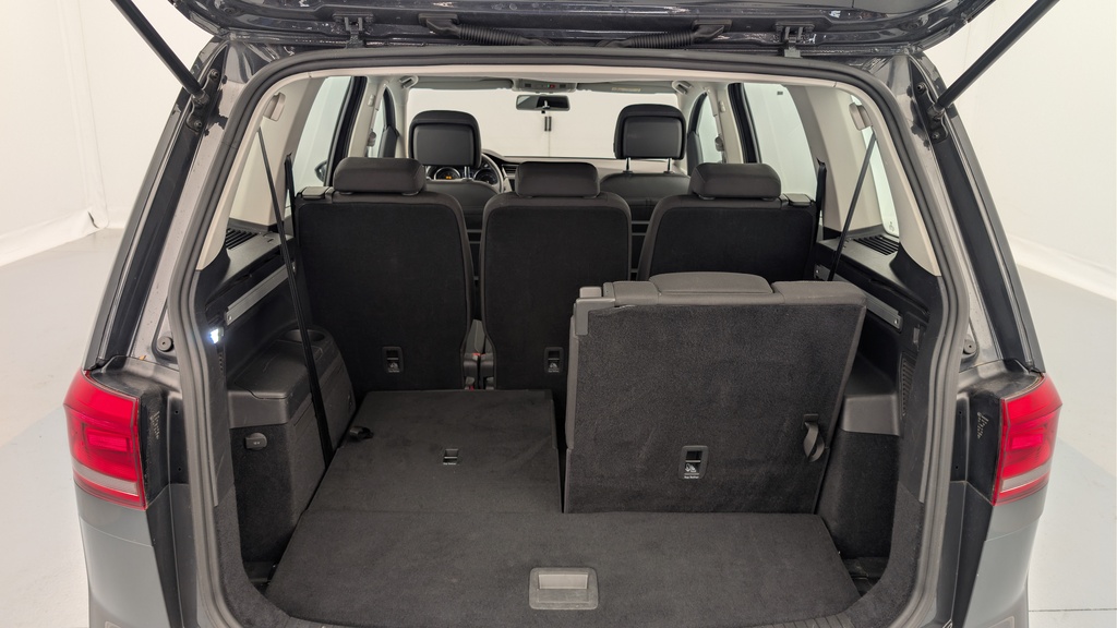 Volkswagen Touran 1.5 TSI EVO 150 7PL LOUNGE