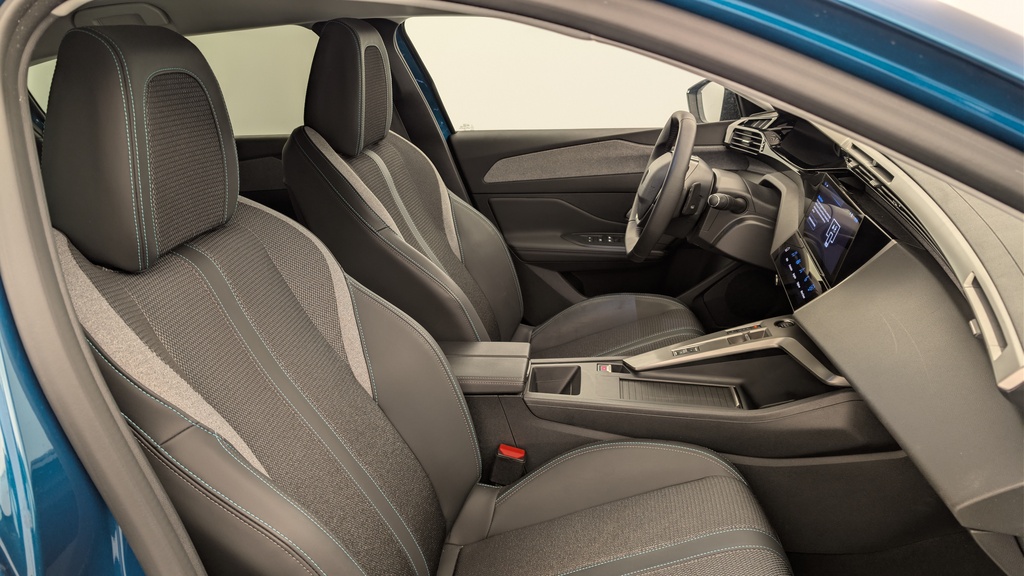 Peugeot 408 Hybrid 136 e-DCS6 Allure