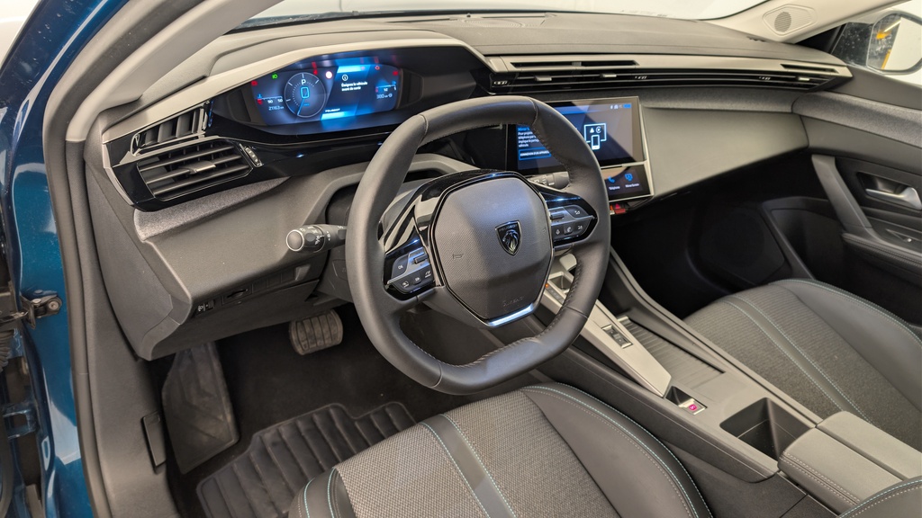 Peugeot 408 Hybrid 136 e-DCS6 Allure