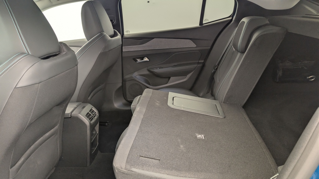 Peugeot 408 Hybrid 136 e-DCS6 Allure