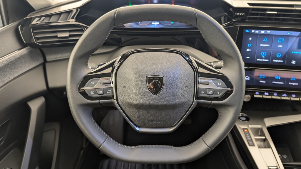 Peugeot 408 Hybrid 136 e-DCS6 Allure