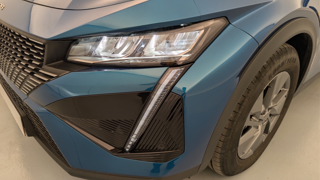 Peugeot 408 Hybrid 136 e-DCS6 Allure