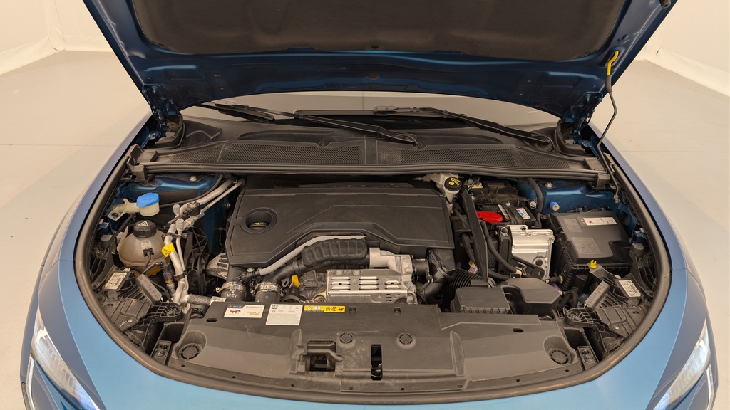 Peugeot 408 Hybrid 136 e-DCS6 Allure