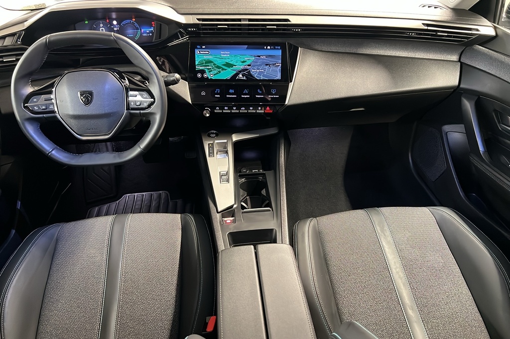 Peugeot 408 Hybrid 136 e-DCS6 Allure
