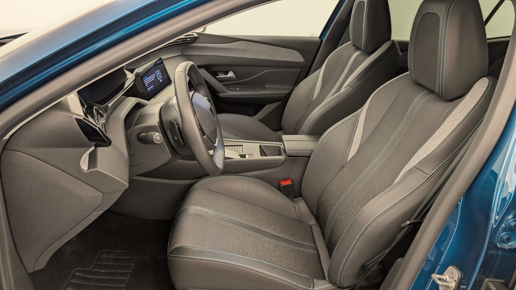 Peugeot 408 Hybrid 136 e-DCS6 Allure