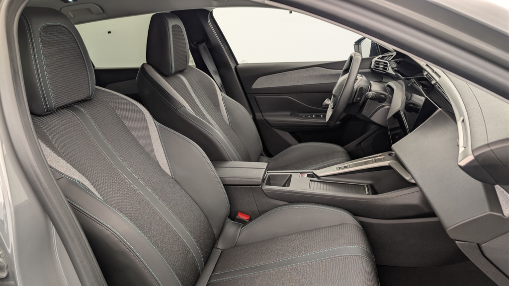 Peugeot 408 Hybrid 136 e-DCS6 Allure