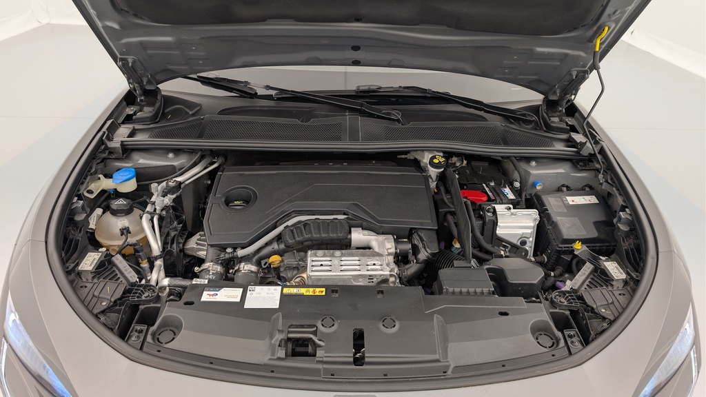 Peugeot 408 Hybrid 136 e-DCS6 Allure