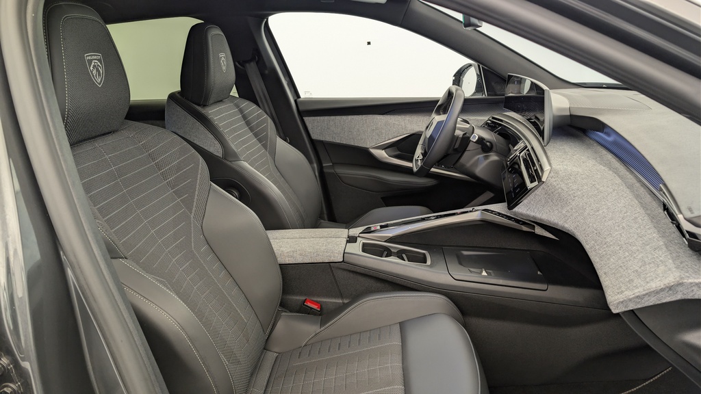 Peugeot 3008 Hybrid 145 e-DCS6 GT