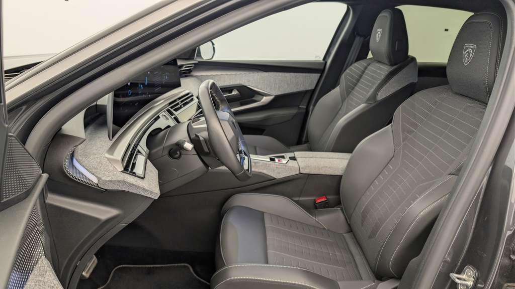 Peugeot 3008 Hybrid 145 e-DCS6 GT