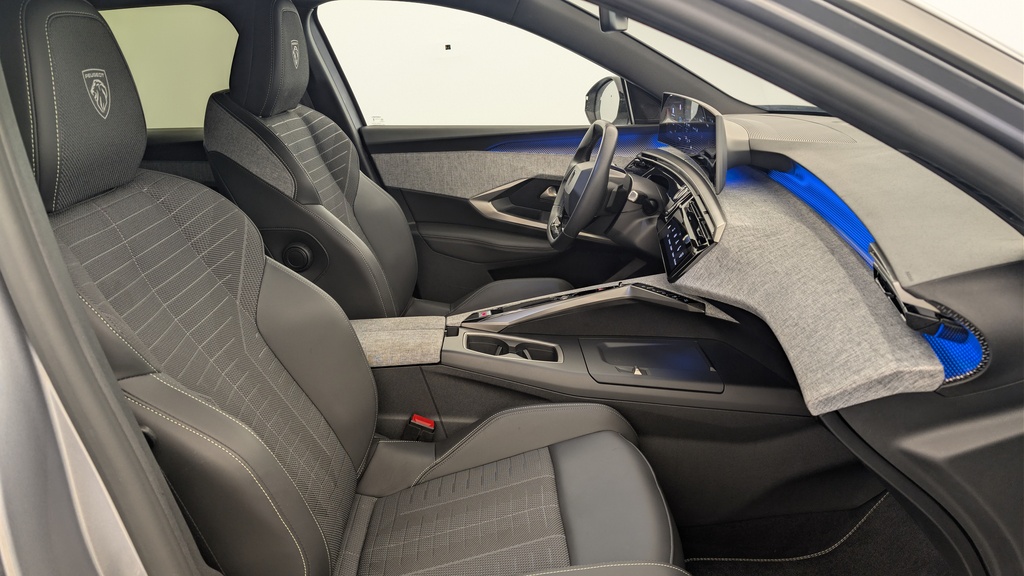 Peugeot 3008 Hybrid 145 e-DCS6 GT