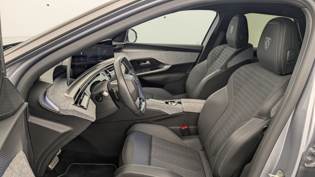 Peugeot 3008 Hybrid 145 e-DCS6 GT