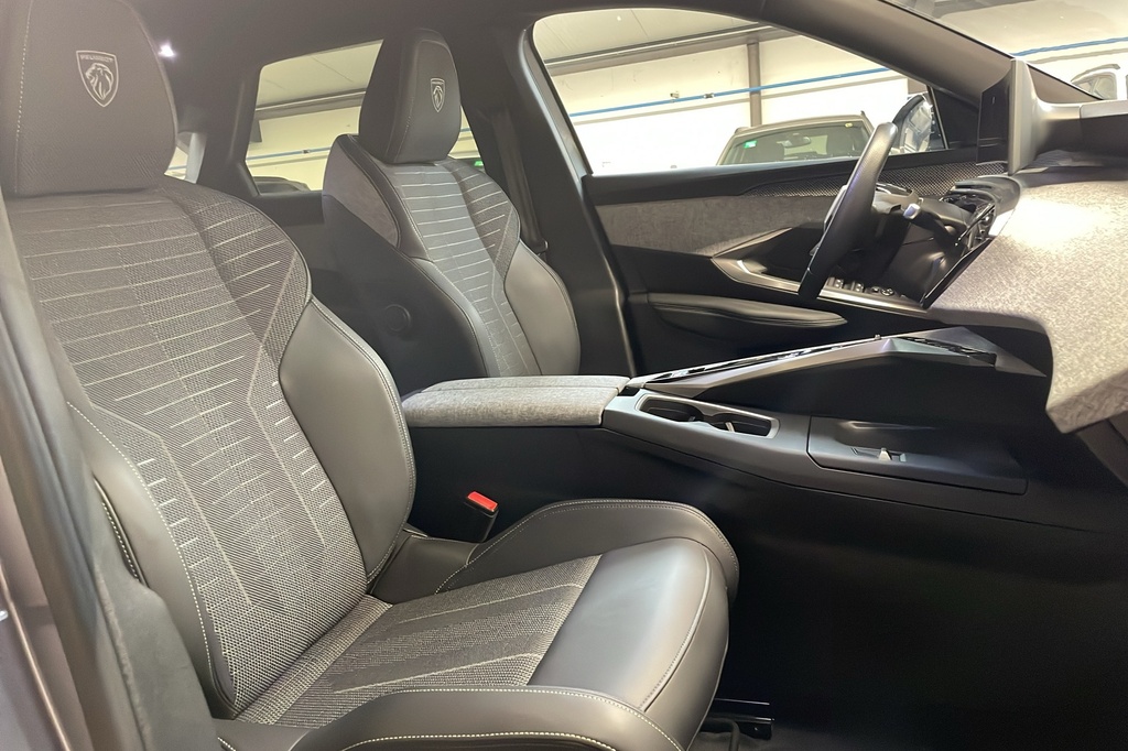Peugeot 3008 Hybrid 145 e-DCS6 GT