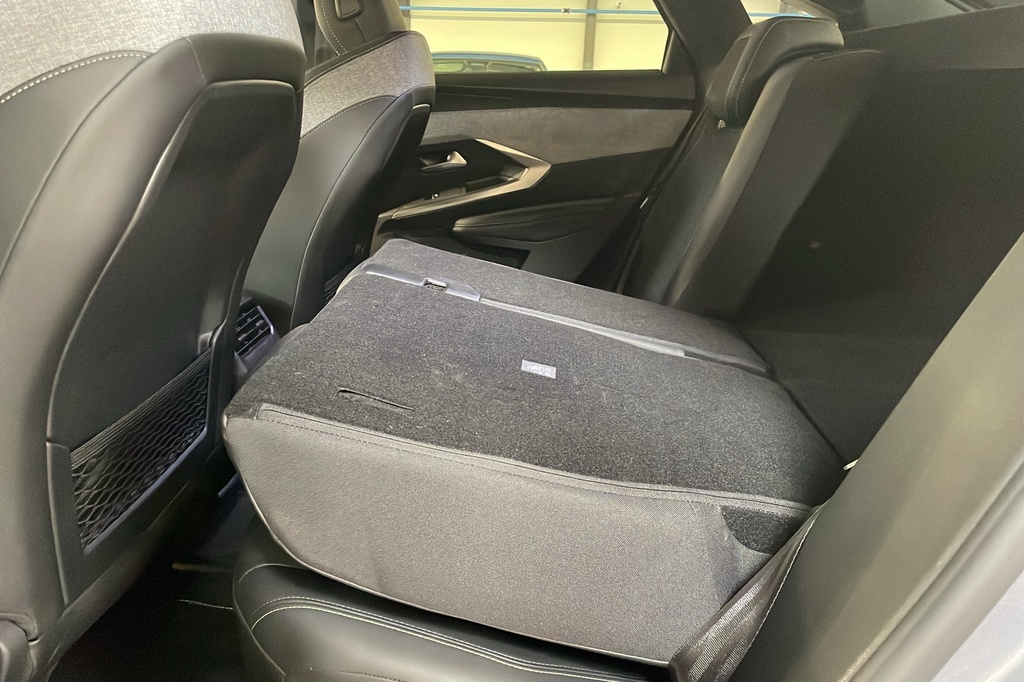 Peugeot 3008 Hybrid 145 e-DCS6 GT