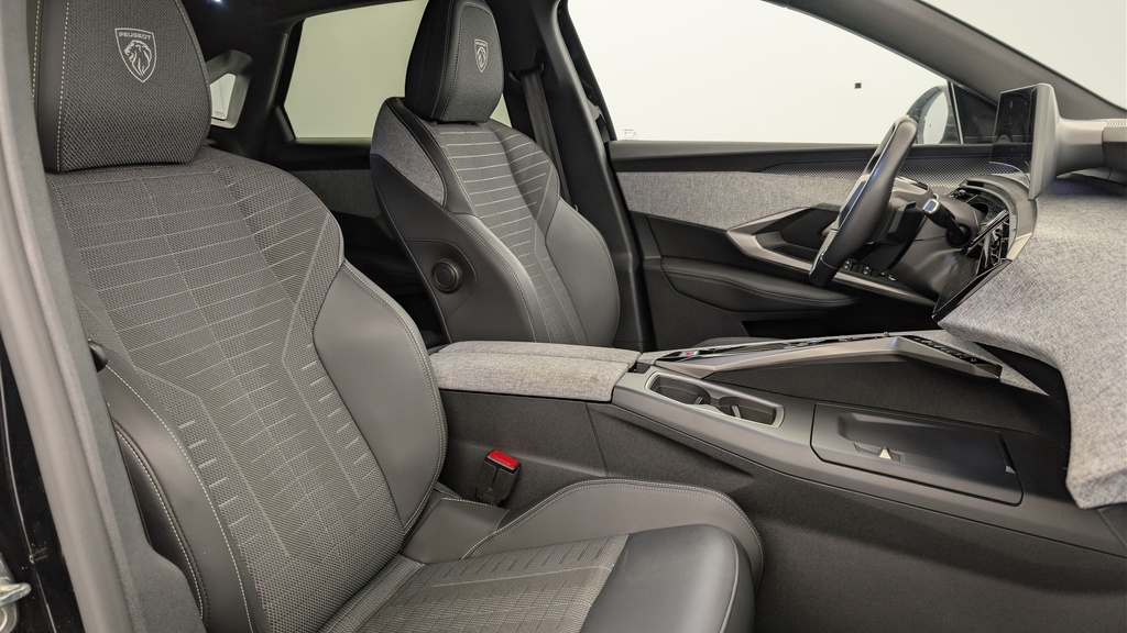Peugeot 3008 Hybrid 145 e-DCS6 GT
