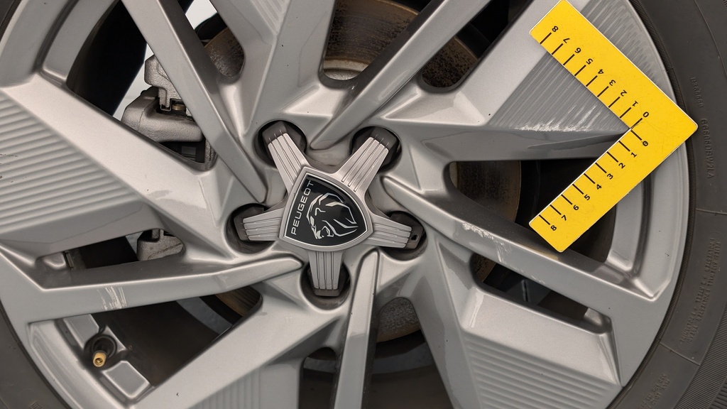 Peugeot 408 Hybrid 136 e-DCS6 Allure
