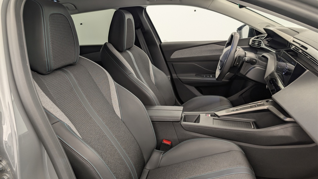 Peugeot 408 Hybrid 136 e-DCS6 Allure