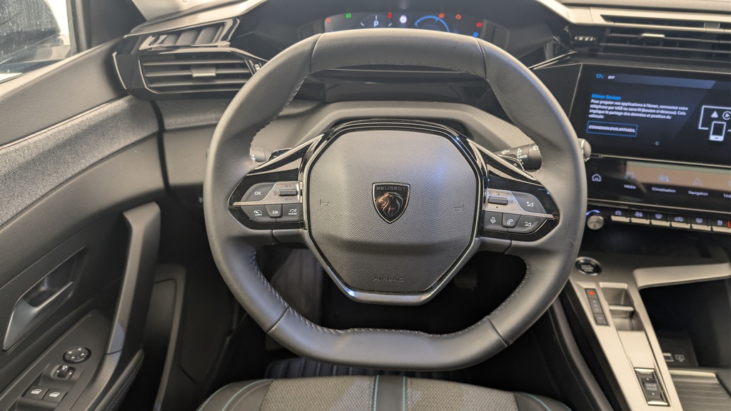 Peugeot 408 Hybrid 136 e-DCS6 Allure