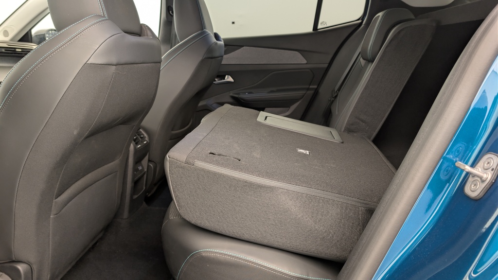 Peugeot 408 Hybrid 136 e-DCS6 Allure