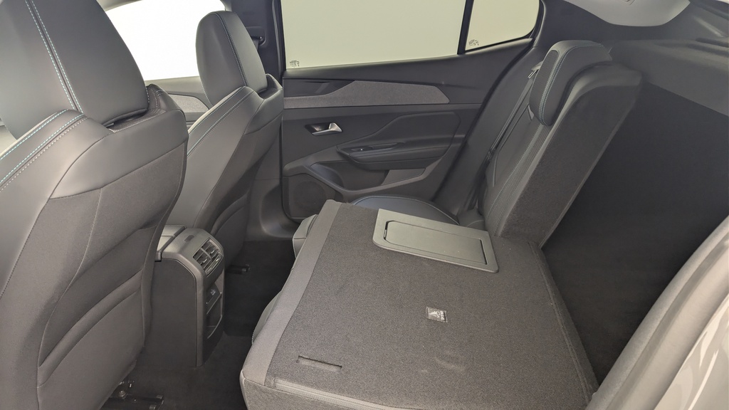 Peugeot 408 Hybrid 136 e-DCS6 Allure