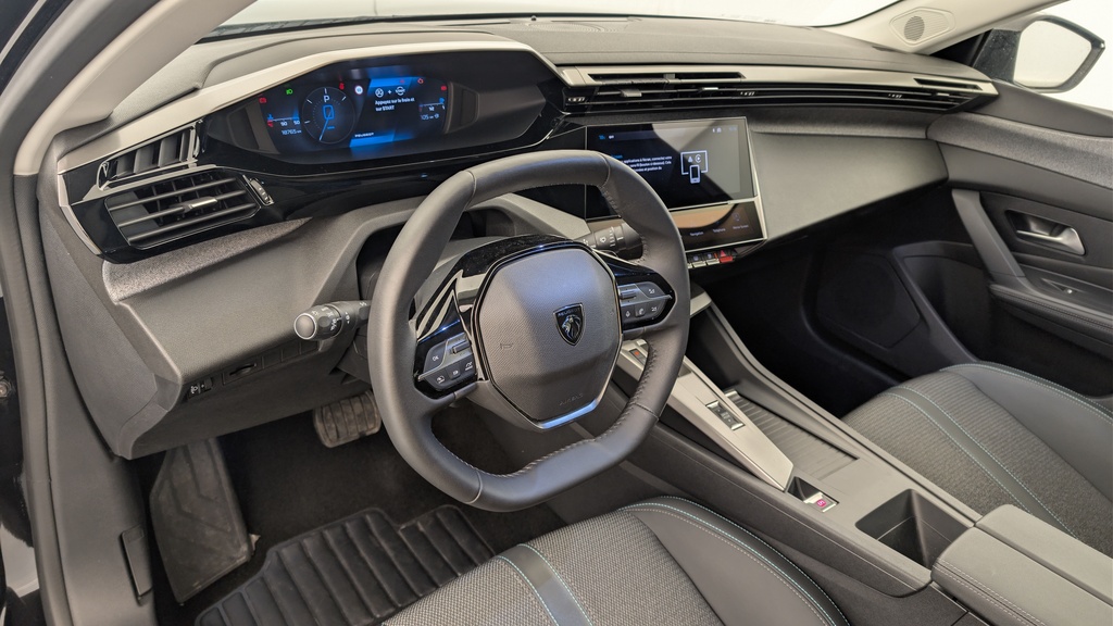 Peugeot 408 Hybrid 136 e-DCS6 Allure