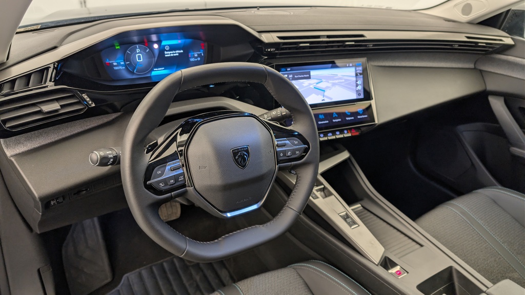 Peugeot 408 Hybrid 136 e-DCS6 Allure