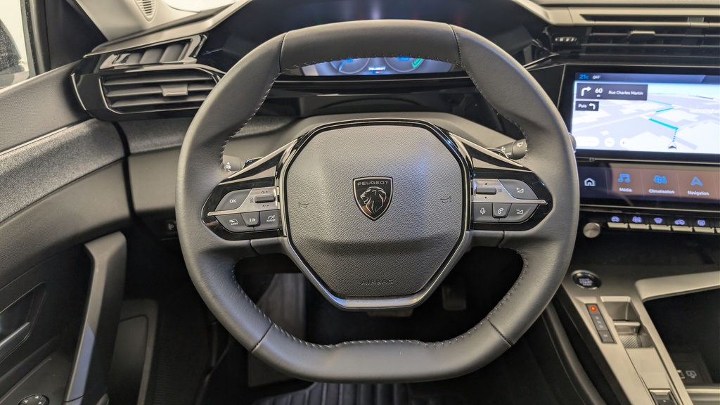 Peugeot 408 Hybrid 136 e-DCS6 Allure