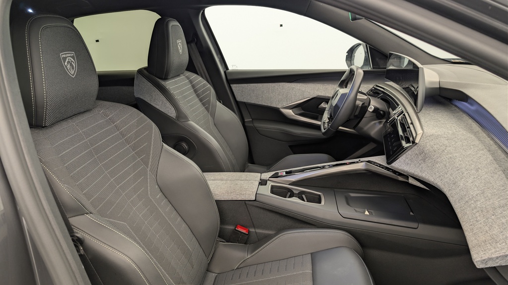 Peugeot 3008 Hybrid 145 e-DCS6 GT