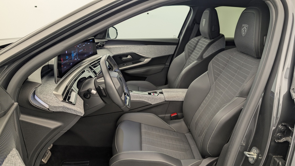 Peugeot 3008 Hybrid 145 e-DCS6 GT
