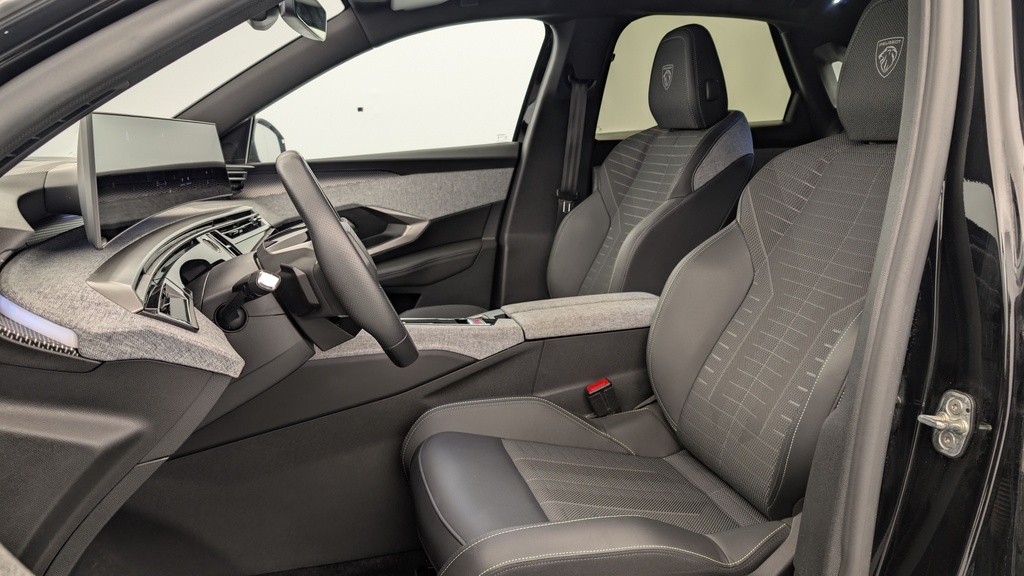 Peugeot 3008 Hybrid 145 e-DCS6 GT