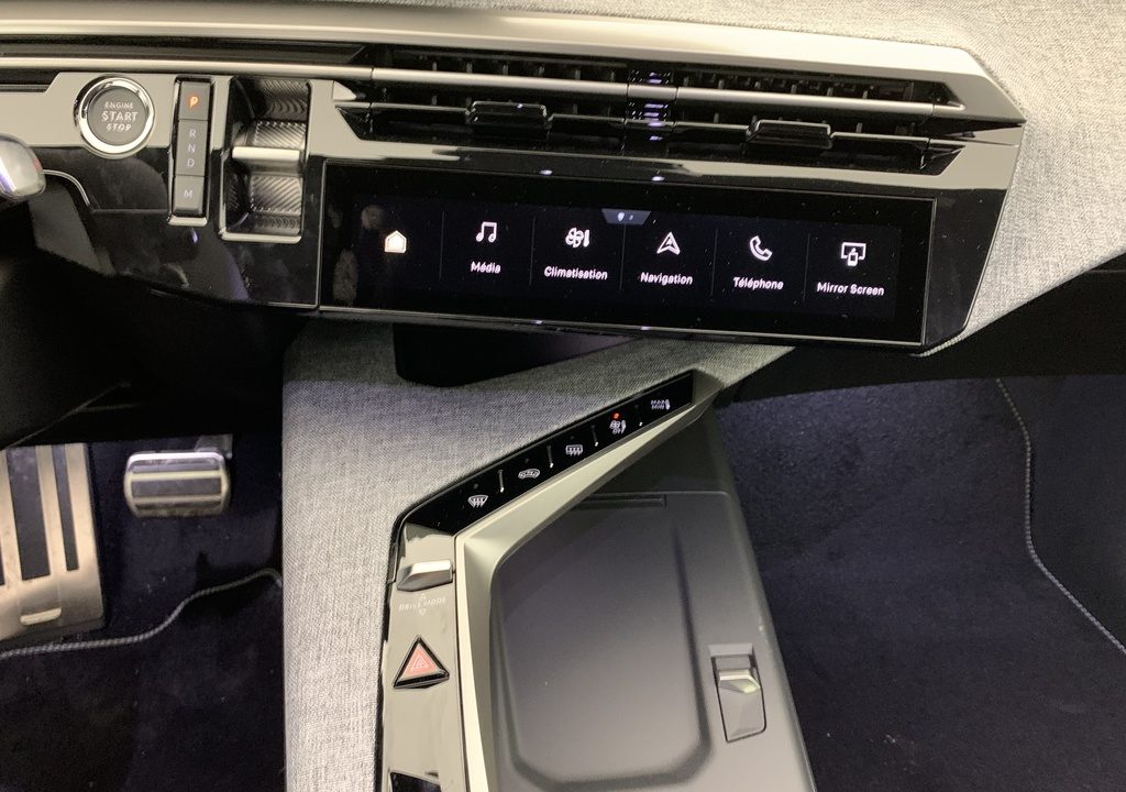 Peugeot 5008 Hybrid 145 e-DCS6 GT