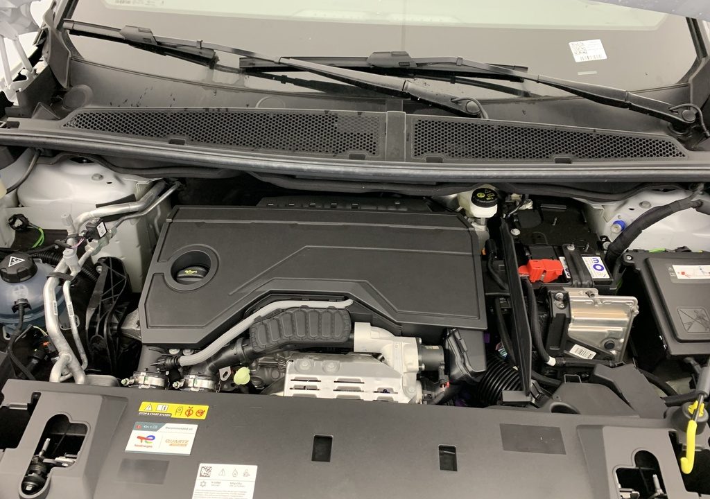 Peugeot 5008 Hybrid 145 e-DCS6 GT