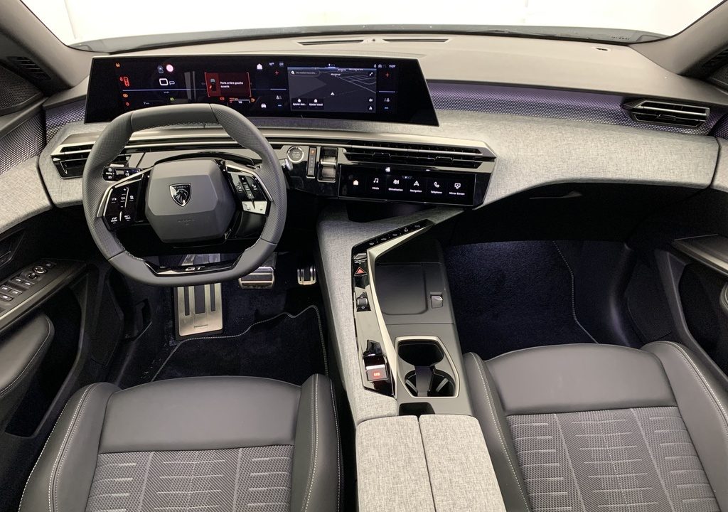 Peugeot 5008 Hybrid 145 e-DCS6 GT
