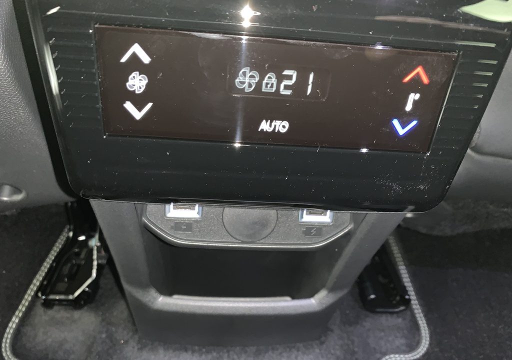 Peugeot 5008 Hybrid 145 e-DCS6 GT